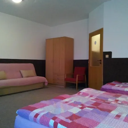Poprda 3*